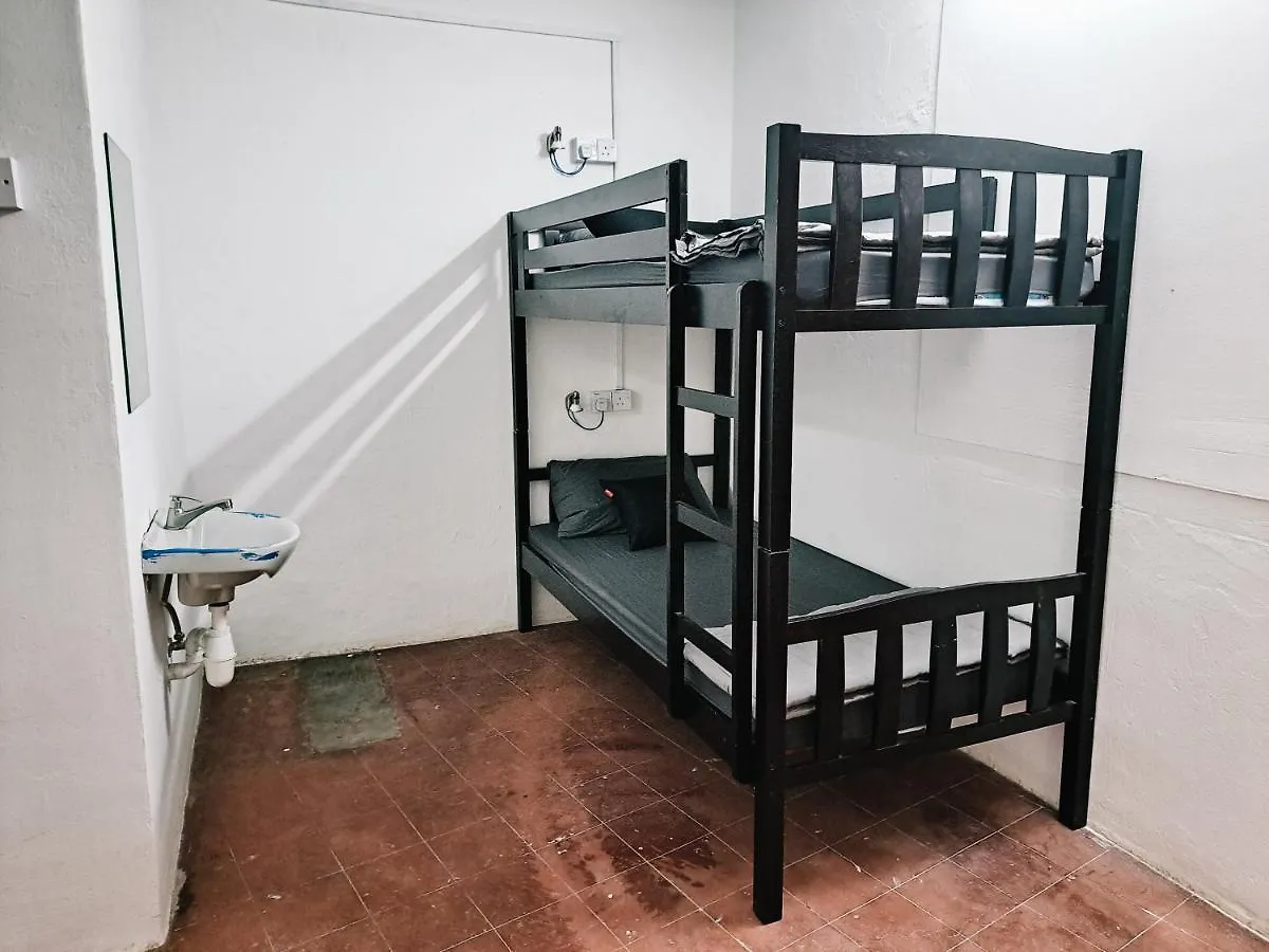 111 Hutton Lane Hostel George Town