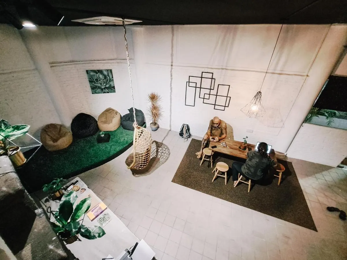 111 Hutton Lane Hostel George Town